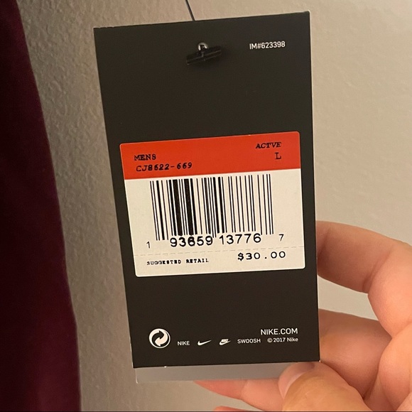 University of Mn Nike DryFit Mens Shirt - Picture 5 of 9